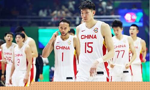 欧洲小鲨鱼vs姚明-姚明和小鲨鱼